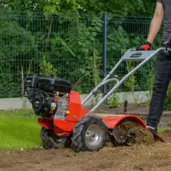 Jaką ilość oleju do glebogryzarki wlać aby bezpiecznie pracować w ogrodzie